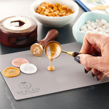 Load image into Gallery viewer, Spellbinders Sealed Wax Seal Making Kit WS-001