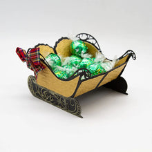 Load image into Gallery viewer, Tonic Studios Verso Die Set Christmas Sleigh (3655eUS)
