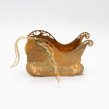 Load image into Gallery viewer, Tonic Studios Verso Die Set Christmas Sleigh (3655eUS)
