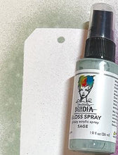 Load image into Gallery viewer, Dina Wakley MEdia Gloss Spray Sage (MDO76520)